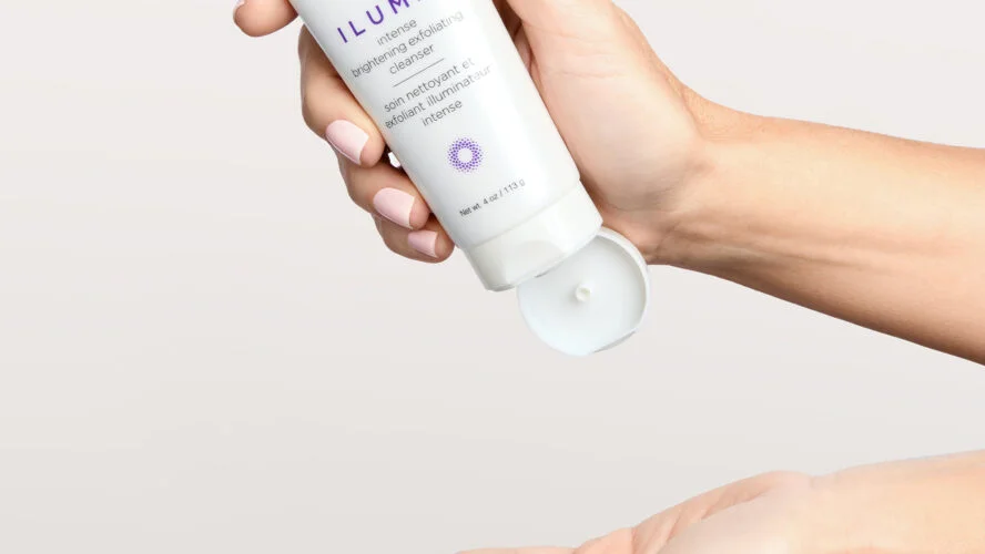 Detergente viso Iluma intense brightening exfoliating cleanser by Image Skincare
